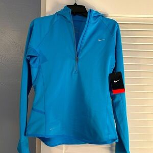 New Nike Dri- fit quarter zip pulloverr